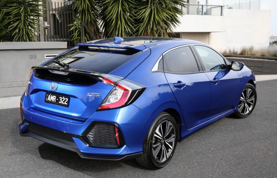  Honda Civic VTi-LX Hatchback 2017 года  (AU) (фото 12 из 40)